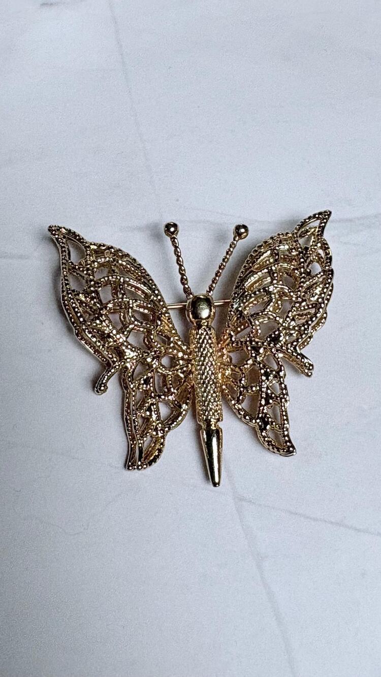 Vintage Monet Gold Tone Openwork Filigree Textured Butterfly Brooch Pin 2"